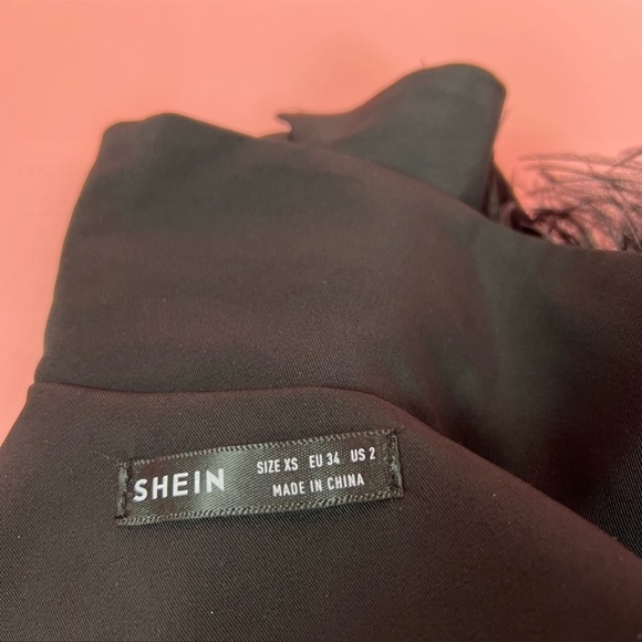 Feather-Trim Cropped Blazer - Picture 4 of 5